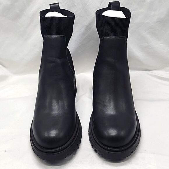 🚨NEW🚨STEVE MADDEN🚨 HOLLEY BLACK ANKLE CHUNKY CHELSEA BOOT LADIES 12 NWOB - Picture 2 of 16